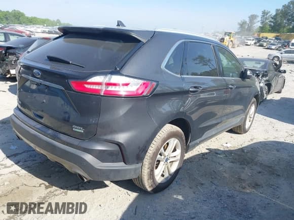 ✅ 2020 Ford Edge SEL • VIN: 2FMPK3J91LBA77644 • Lot: 42054865. Wystawiony na IAAI z przebiegiem 109 984 mil. Bezpłatny archiwum sprzedaży aukcyjnych z USA i szczegółowy raport historii pojazdu na DreamBid. Zdjęcie 4.