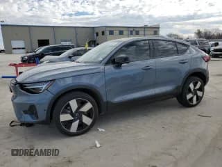 ✅ 2023 Volvo C40 Ultimate • VIN: YV4ED3GM2P2042573 • Лот: 40321304. Опубликован ранее на Copart с пробегом 8 372 миль. Бесплатный доступ к архиву аукционных продаж из США и подробный отчёт об истории автомобиля на DreamBid. Изображение 1.