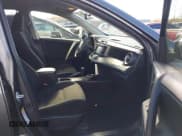 ✅ 2015 Toyota RAV4 XLE • VIN: JTMRFREV2FD102836 • Lot: 43699147. Listed on IAAI with 157,137 mi. Free auction sales archive from the USA and detailed vehicle history report at DreamBid. Image 5.