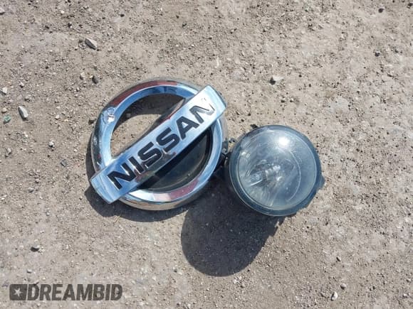 ✅ 2019 Nissan Pathfinder S • VIN: 5N1DR2MM1KC614505 • Lot: 42204321. Listed on IAAI with 96,585 mi. Free auction sales archive from the USA and detailed vehicle history report at DreamBid. Image 12.