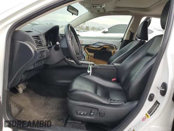 ✅ 2014 Lexus CT 200h • VIN: JTHKD5BH8E2200535 • Lot: 92315715. Wystawiony na Copart z przebiegiem 118 186 mil. Bezpłatny archiwum sprzedaży aukcyjnych z USA i szczegółowy raport historii pojazdu na DreamBid. Zdjęcie 7.