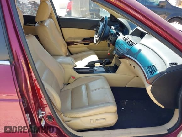 ✅ 2010 Honda Crosstour EX-L • VIN: 5J6TF2H54AL017062 • Lot: 43217436. Wystawiony na IAAI z przebiegiem 173 954 mil. Bezpłatny archiwum sprzedaży aukcyjnych z USA i szczegółowy raport historii pojazdu na DreamBid. Zdjęcie 5.