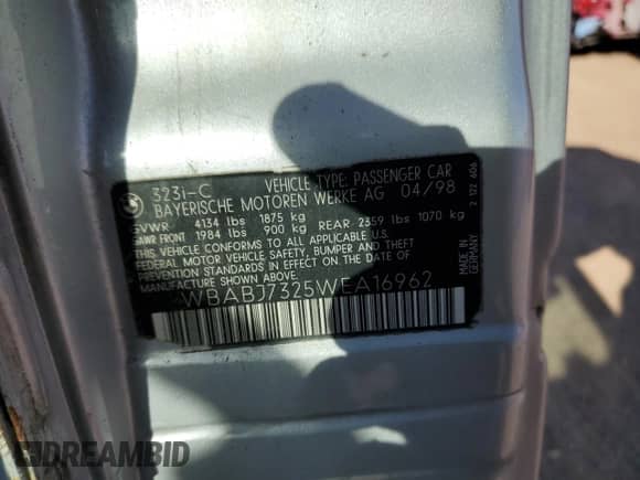 1998 BMW 3 Series 323i z VIN WBABJ7325WEA16962, wystawiony jako Copart lot #48617495 z przebiegiem Nie podano mil oraz Czysty tytuł • Clean title. Historia ofert i sprzedaży dostępna na DreamBid. Obrazek 12.