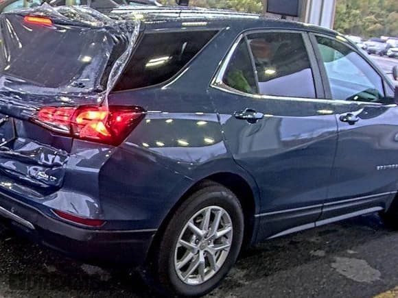 ✅ 2024 Chevrolet Equinox LT • VIN: 3GNAXTEG1RL201484 • Lot: 43678214. Wystawiony na IAAI z przebiegiem 55 448 mil. Bezpłatny archiwum sprzedaży aukcyjnych z USA i szczegółowy raport historii pojazdu na DreamBid. Zdjęcie 20.