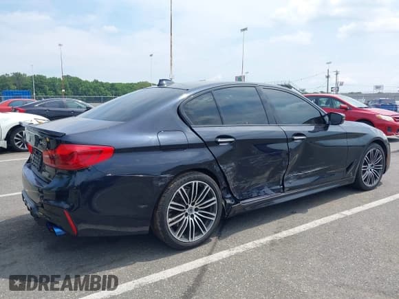 ✅ 2018 BMW 5 Series 540i xDrive • VIN: WBAJE7C57JG892159 • Lot: 42611391. Listed on IAAI with 65,768 mi. Free auction sales archive from the USA and detailed vehicle history report at DreamBid. Image 6.