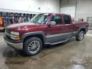 2000 Chevrolet Silverado 1500 LS z VIN 2GCEK19T0Y1247697, wystawiony jako Copart lot #64575765 z przebiegiem 155 291 mil mil oraz Szkoda całkowita • Salvage title. Historia ofert i sprzedaży dostępna na DreamBid. Obrazek 1.