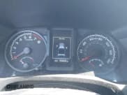 ✅ 2021 Toyota Tacoma SR • VIN: 3TYCZ5AN6MT030881 • Лот: 43217122. Опубликован ранее на IAAI с пробегом 100 699 миль. Бесплатный доступ к архиву аукционных продаж из США и подробный отчёт об истории автомобиля на DreamBid. Изображение 7.