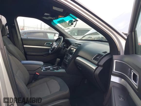 ✅ 2017 Ford Explorer XLT • VIN: 1FM5K7D8XHGB79932 • Lot: 41278599. Listed on IAAI with 100,803 mi. Free auction sales archive from the USA and detailed vehicle history report at DreamBid. Image 5.