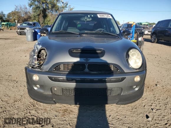✅ 2006 MINI Hardtop S • VIN: WMWRE33546TN27125 • Lot: 86867345. Listed on Copart with 122,421 mi. Free auction sales archive from the USA and detailed vehicle history report at DreamBid. Image 5.
