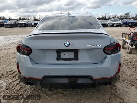 ✅ 2022 BMW 2 Series 230i • VIN: 3MW23CM02N8C35067 • Лот: 88722915. Опубликован ранее на Copart с пробегом 77 259 миль. Бесплатный доступ к архиву аукционных продаж из США и подробный отчёт об истории автомобиля на DreamBid. Изображение 6.