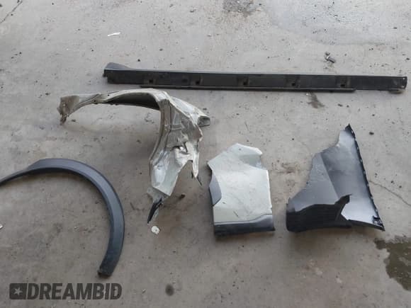 ✅ 2017 Subaru Crosstrek Limited • VIN: JF2GPALC8HH206557 • Lot: 43642677. Listed on IAAI with 89,518 mi. Free auction sales archive from the USA and detailed vehicle history report at DreamBid. Image 12.