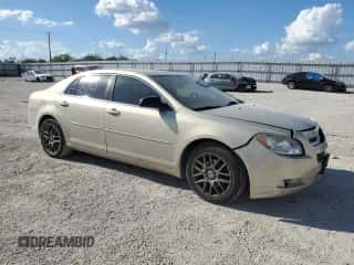 2012 Chevrolet Malibu 1LS z VIN 1G1ZB5E05CF228514, wystawiony jako Copart lot #72159504 z przebiegiem 179 162 mil mil oraz Szkoda całkowita • Salvage title. Historia ofert i sprzedaży dostępna na DreamBid. Obrazek 4.