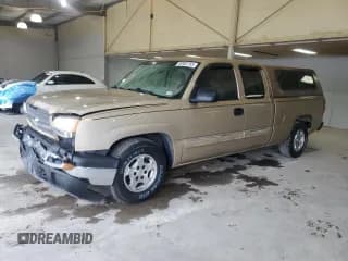 ✅ 2004 Chevrolet Silverado 1500 • VIN: 1GCEC19T64Z262901 • Lot: 89932755. Wystawiony na Copart z przebiegiem 303 495 mil. Bezpłatny archiwum sprzedaży aukcyjnych z USA i szczegółowy raport historii pojazdu na DreamBid. Zdjęcie 1.