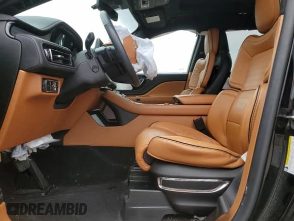 ✅ 2020 Lincoln Aviator Black Label Grand Touring • VIN: 5LMYJ9YY4LGL26838 • Lot: 44496505. Listed on Copart with 13,821 mi. Free auction sales archive from the USA and detailed vehicle history report at DreamBid. Image 7.