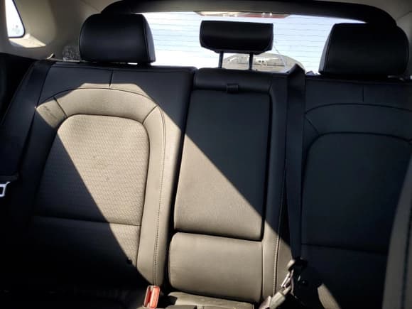 ✅ 2020 Hyundai Kona Limited • VIN: KM8K33AG3LU068735 • Лот: 71104464. Опубликован ранее на Copart с пробегом 28 253 миль. Бесплатный доступ к архиву аукционных продаж из США и подробный отчёт об истории автомобиля на DreamBid. Изображение 10.