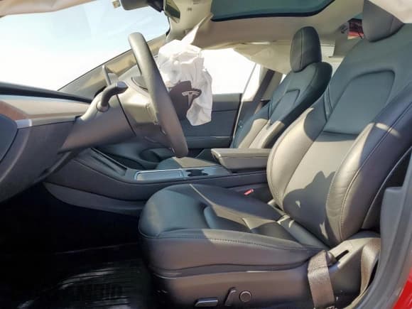 ✅ 2023 Tesla Model 3 • VIN: 5YJ3E1EA3PF703299 • Lot: 89687915. Wystawiony na Copart z przebiegiem Nie podano. Bezpłatny archiwum sprzedaży aukcyjnych z USA i szczegółowy raport historii pojazdu na DreamBid. Zdjęcie 7.