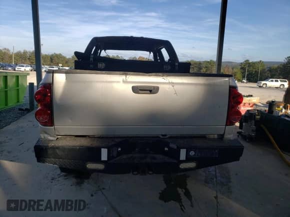 2008 Dodge 3500 SXT z VIN 3D7MX39A38G112217, wystawiony jako Copart lot #79241344 z przebiegiem Nie podano mil oraz Szkoda całkowita • Salvage title. Historia ofert i sprzedaży dostępna na DreamBid. Obrazek 6.