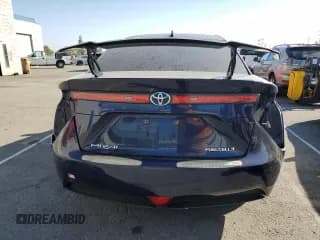 ✅ 2018 Toyota Mirai • VIN: JTDBVRBD9JA003926 • Lot: 84959435. Wystawiony na Copart z przebiegiem 83 427 mil. Bezpłatny archiwum sprzedaży aukcyjnych z USA i szczegółowy raport historii pojazdu na DreamBid. Zdjęcie 6.