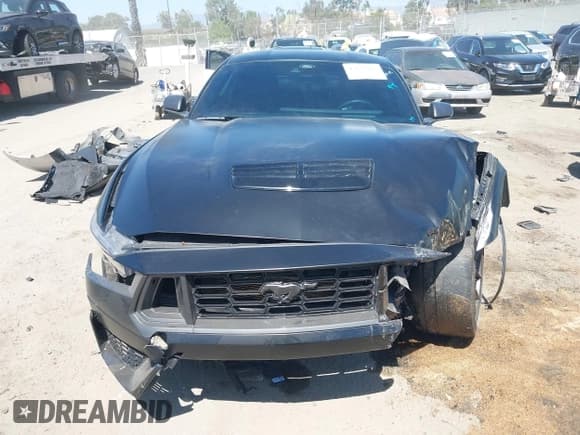 ✅ 2024 Ford Mustang Dark Horse • VIN: 1FA6P8R02R5507009 • Lot: 43121947. Listed on IAAI with 17,388 mi. Free auction sales archive from the USA and detailed vehicle history report at DreamBid. Image 12.