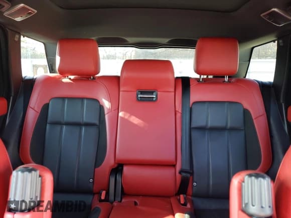 ✅ 2021 Land Rover Range Rover Sport HST • VIN: SALWS2RU5MA796369 • Lot: 49032275. Wystawiony na Copart z przebiegiem 52 545 mil. Bezpłatny archiwum sprzedaży aukcyjnych z USA i szczegółowy raport historii pojazdu na DreamBid. Zdjęcie 10.
