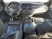 ✅ 2011 BMW X6 M • VIN: 5YMGZ0C55BLK13899 • Лот: 77141774. Опубликован ранее на Copart с пробегом 93 316 миль. Бесплатный доступ к архиву аукционных продаж из США и подробный отчёт об истории автомобиля на DreamBid. Изображение 8.