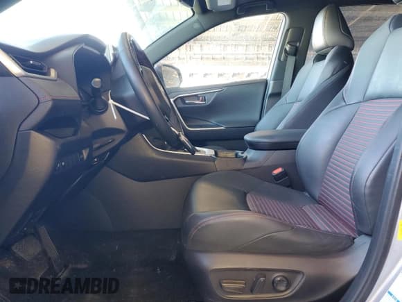 ✅ 2022 Toyota RAV4 XSE • VIN: JTMEB3FV1ND086911 • Lot: 71280865. Wystawiony na Copart z przebiegiem 41 635 mil. Bezpłatny archiwum sprzedaży aukcyjnych z USA i szczegółowy raport historii pojazdu na DreamBid. Zdjęcie 7.