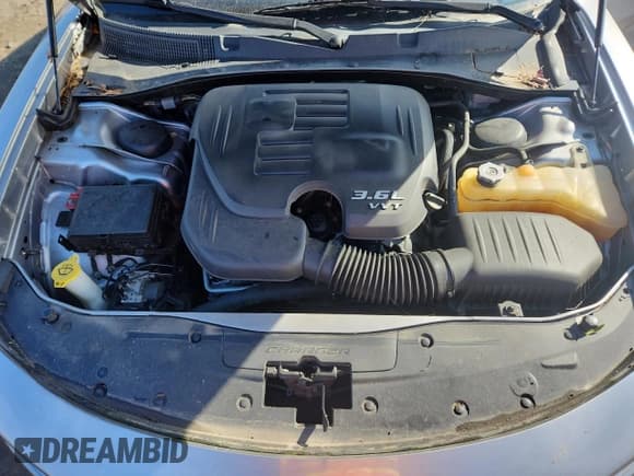 ✅ 2015 Dodge Charger SE • VIN: 2C3CDXBG7FH812909 • Лот: 91046525. Опубликован ранее на Copart с пробегом 78 434 миль. Бесплатный доступ к архиву аукционных продаж из США и подробный отчёт об истории автомобиля на DreamBid. Изображение 11.