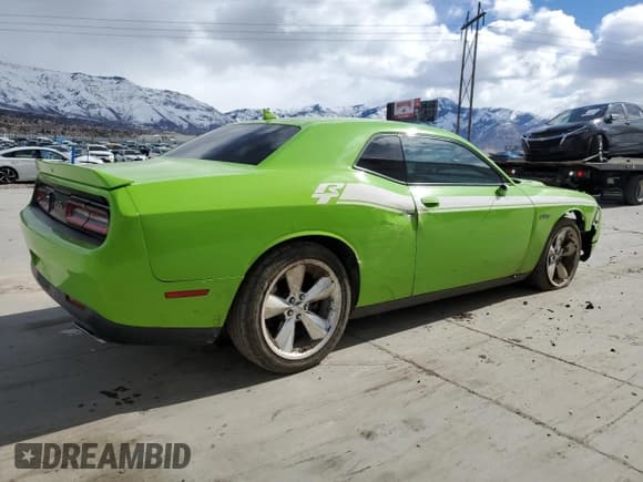 ✅ 2015 Dodge Challenger R/T Plus • VIN: 2C3CDZBT9FH764712 • Lot: 44798874. Wystawiony na Copart z przebiegiem 52 115 mil. Bezpłatny archiwum sprzedaży aukcyjnych z USA i szczegółowy raport historii pojazdu na DreamBid. Zdjęcie 3.
