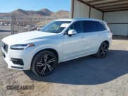 ✅ 2019 Volvo XC90 R-Design • VIN: YV4A22PM9K1465468 • Лот: 42606764. Опубликован ранее на IAAI с пробегом 8 066 миль. Бесплатный доступ к архиву аукционных продаж из США и подробный отчёт об истории автомобиля на DreamBid. Изображение 2.