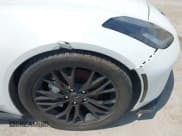 ✅ 2015 Chevrolet Corvette 1LT • VIN: 1G1YB2D7XF5117802 • Lot: 43017939. Wystawiony na IAAI z przebiegiem 54 180 mil. Bezpłatny archiwum sprzedaży aukcyjnych z USA i szczegółowy raport historii pojazdu na DreamBid. Zdjęcie 21.