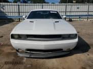 ✅ 2014 Dodge Challenger SXT • VIN: 2C3CDYAG6EH233786 • Lot: 74821874. Wystawiony na Copart z przebiegiem Nie podano. Bezpłatny archiwum sprzedaży aukcyjnych z USA i szczegółowy raport historii pojazdu na DreamBid. Zdjęcie 5.