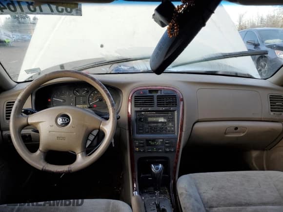 ✅ 2006 Kia Optima LX • VIN: KNAGD126065450444 • Лот: 83718164. Опубликован ранее на Copart с пробегом 127 876 миль. Бесплатный доступ к архиву аукционных продаж из США и подробный отчёт об истории автомобиля на DreamBid. Изображение 8.