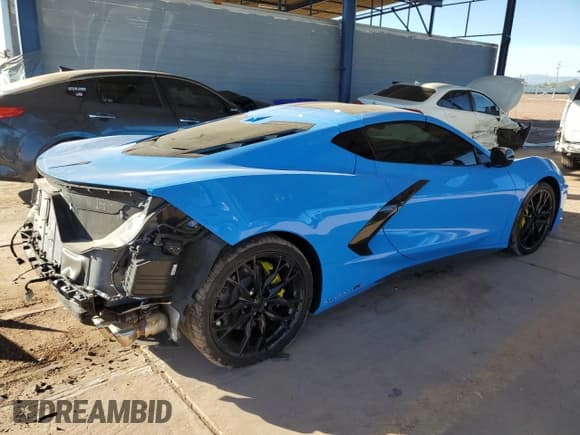 ✅ 2023 Chevrolet Corvette 2LT • VIN: 1G1YB2D47P5109597 • Lot: 91311295. Wystawiony na Copart z przebiegiem 9 665 mil. Bezpłatny archiwum sprzedaży aukcyjnych z USA i szczegółowy raport historii pojazdu na DreamBid. Zdjęcie 3.