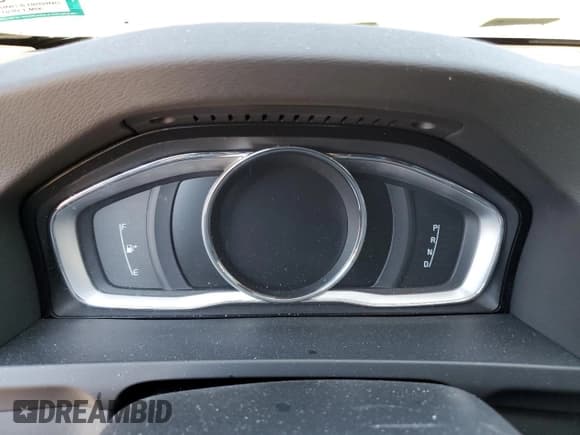 ✅ 2018 Volvo V60 • VIN: YV440MWK1J2055187 • Lot: 70281863. Listed on Copart with Not provided. Free auction sales archive from the USA and detailed vehicle history report at DreamBid. Image 9.