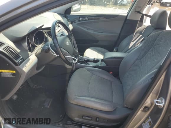 ✅ 2014 Hyundai Sonata Limited • VIN: 5NPEC4AB3EH942946 • Lot: 69773844. Listed on Copart with 117,644 mi. Free auction sales archive from the USA and detailed vehicle history report at DreamBid. Image 7.