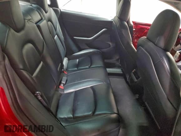 ✅ 2022 Tesla Model 3 • VIN: 5YJ3E1EA6NF372229 • Lot: 95348775. Wystawiony na Copart z przebiegiem 149 747 mil. Bezpłatny archiwum sprzedaży aukcyjnych z USA i szczegółowy raport historii pojazdu na DreamBid. Zdjęcie 10.