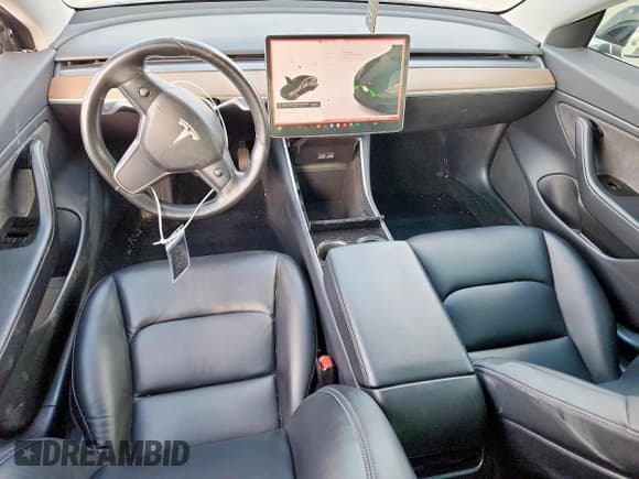 ✅ 2018 Tesla Model 3 Long Range Battery • VIN: 5YJ3E1EA5JF031298 • Lot: 93112085. Wystawiony na Copart z przebiegiem 90 165 mil. Bezpłatny archiwum sprzedaży aukcyjnych z USA i szczegółowy raport historii pojazdu na DreamBid. Zdjęcie 8.