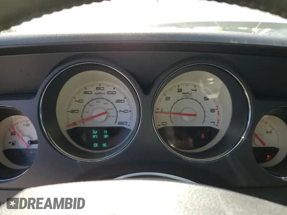 ✅ 2011 Dodge Challenger R/T • VIN: 2B3CJ5DT5BH516933 • Lot: 66297354. Wystawiony na Copart z przebiegiem 108 936 mil. Bezpłatny archiwum sprzedaży aukcyjnych z USA i szczegółowy raport historii pojazdu na DreamBid. Zdjęcie 9.