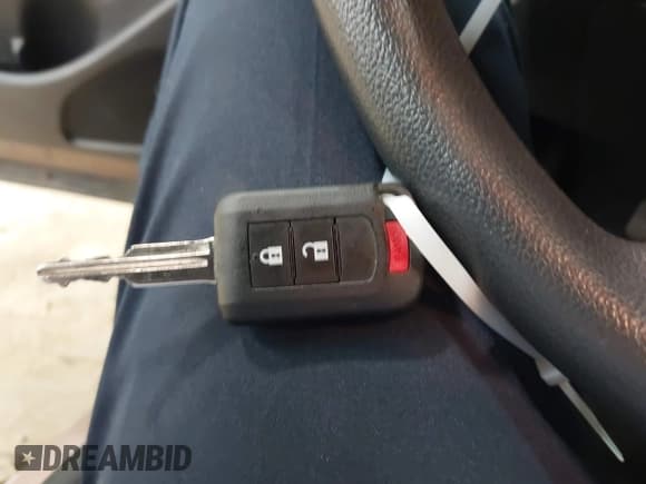 ✅ 2019 Mitsubishi Eclipse Cross LE • VIN: JA4AT4AA4KZ028693 • Lot: 43222873. Wystawiony na IAAI z przebiegiem 121 265 mil. Bezpłatny archiwum sprzedaży aukcyjnych z USA i szczegółowy raport historii pojazdu na DreamBid. Zdjęcie 11.