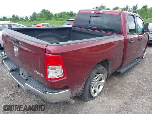 2019 Ram 1500 Tradesman z VIN 1C6SRFCT7KN597796, wystawiony jako IAAI lot #42681955 z przebiegiem 86 524 mil mil oraz . Historia ofert i sprzedaży dostępna na DreamBid. Obrazek 4.