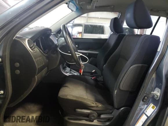 ✅ 2007 Suzuki Grand Vitara • VIN: JS3TE941874202031 • Lot: 79491844. Listed on Copart with 134,483 mi. Free auction sales archive from the USA and detailed vehicle history report at DreamBid. Image 7.