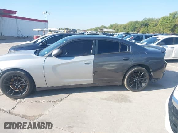 ✅ 2016 Dodge Charger R/T • VIN: 2C3CDXCT9GH174627 • Лот: 43542174. Опубликован ранее на IAAI с пробегом 147 069 миль. Бесплатный доступ к архиву аукционных продаж из США и подробный отчёт об истории автомобиля на DreamBid. Изображение 14.