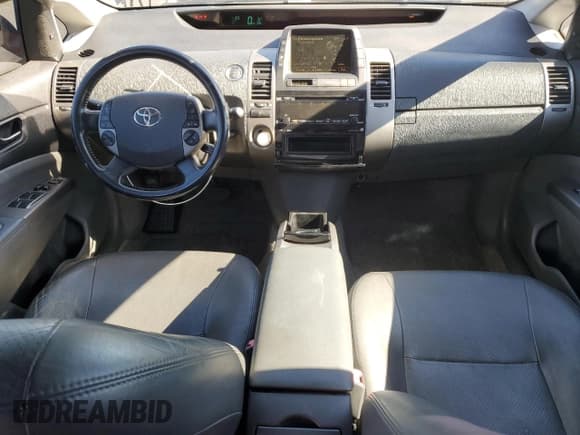 ✅ 2007 Toyota Prius Touring • VIN: JTDKB20U973214320 • Лот: 90322065. Опубликован ранее на Copart с пробегом 168 672 миль. Бесплатный доступ к архиву аукционных продаж из США и подробный отчёт об истории автомобиля на DreamBid. Изображение 8.