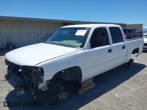 ✅ 2006 GMC Sierra 1500 SLE1 • VIN: 2GTEC13T461103654 • Lot: 42270978. Listed on IAAI with Not provided. Free auction sales archive from the USA and detailed vehicle history report at DreamBid. Image 18.