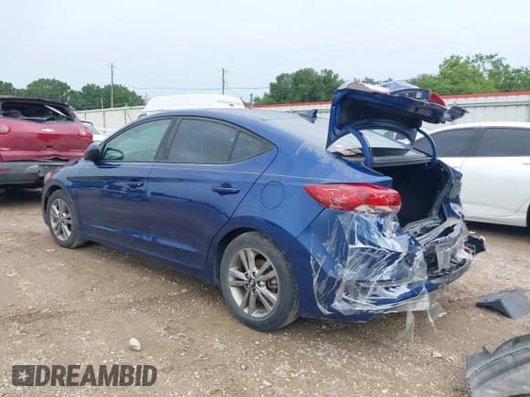 2018 Hyundai Elantra SEL z VIN 5NPD84LF2JH333077, wystawiony jako IAAI lot #41011617 z przebiegiem 47 117 mil mil oraz . Historia ofert i sprzedaży dostępna na DreamBid. Obrazek 3.