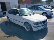 ✅ 2003 BMW 3 Series 325i • VIN: WBAET37423NJ23603 • Lot: 43686324. Listed on IAAI with 177,664 mi. Free auction sales archive from the USA and detailed vehicle history report at DreamBid. Image 1.