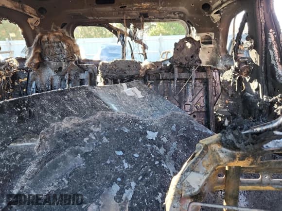 ✅ 2018 Jeep Cherokee Limited • VIN: 1C4PJMDB4JD555235 • Лот: 91404705. Опубликован ранее на Copart с пробегом Не указан. Бесплатный доступ к архиву аукционных продаж из США и подробный отчёт об истории автомобиля на DreamBid. Изображение 10.