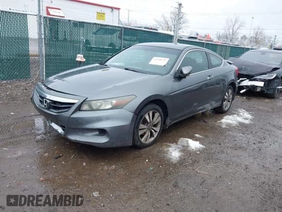 ✅ 2012 Honda Accord LX-S • VIN: 1HGCS1B31CA008046 • Лот: 43630532. Опубликован ранее на IAAI с пробегом 213 729 миль. Бесплатный доступ к архиву аукционных продаж из США и подробный отчёт об истории автомобиля на DreamBid. Изображение 2.