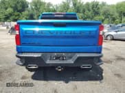 ✅ 2022 Chevrolet Silverado 1500 LT Trail Boss • VIN: 3GCUDFETXNG581439 • Lot: 61172525. Wystawiony na Copart z przebiegiem 56 687 mil. Bezpłatny archiwum sprzedaży aukcyjnych z USA i szczegółowy raport historii pojazdu na DreamBid. Zdjęcie 6.