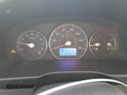 ✅ 2010 Hyundai Santa Fe GLS • VIN: 5NMSGDAB4AH363947 • Lot: 80111424. Listed on Copart with 165,441 mi. Free auction sales archive from the USA and detailed vehicle history report at DreamBid. Image 9.